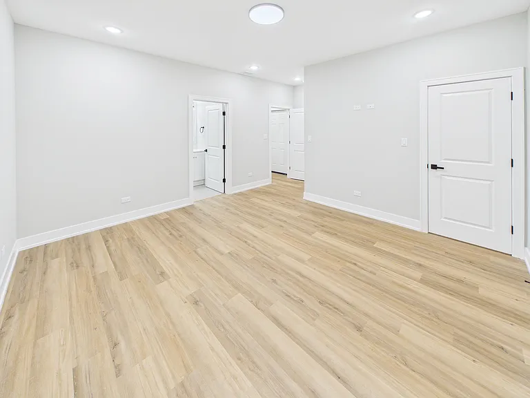 6220 S King Dr #2 — Photo 33