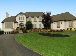 6428 Manor Glen Dr, Medina, OH 44256