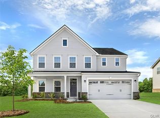1076 Woodmont Ln N, Catasauqua Bor, PA 18032