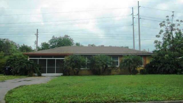 2nd image of 701 Brockway Ave