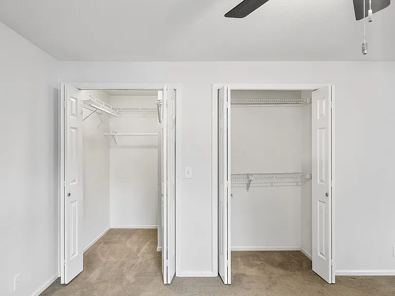 1801 NE Purcell Blvd #11 — Photo 12
