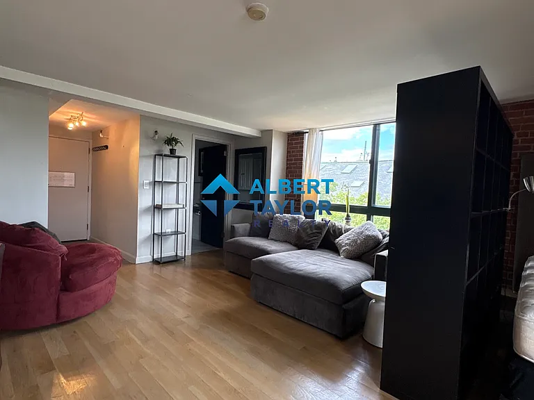 42 8th St #1501 — Photo 2