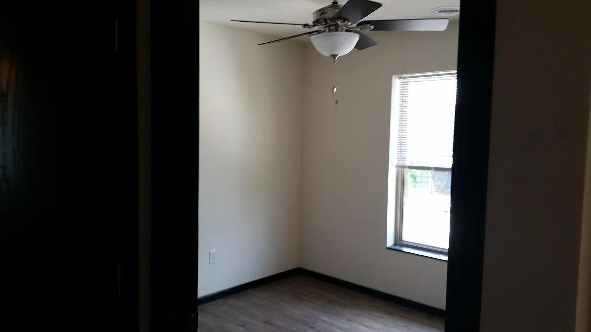 1044 Newton Rd — Photo 3
