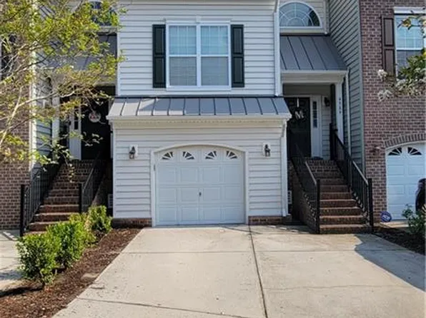 4589 Leamore Square Rd, Virginia Beach, VA 23462