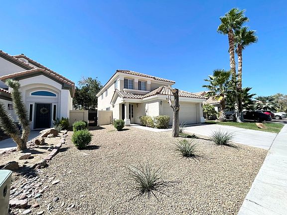 2nd image of 1437 Desert Hills Dr