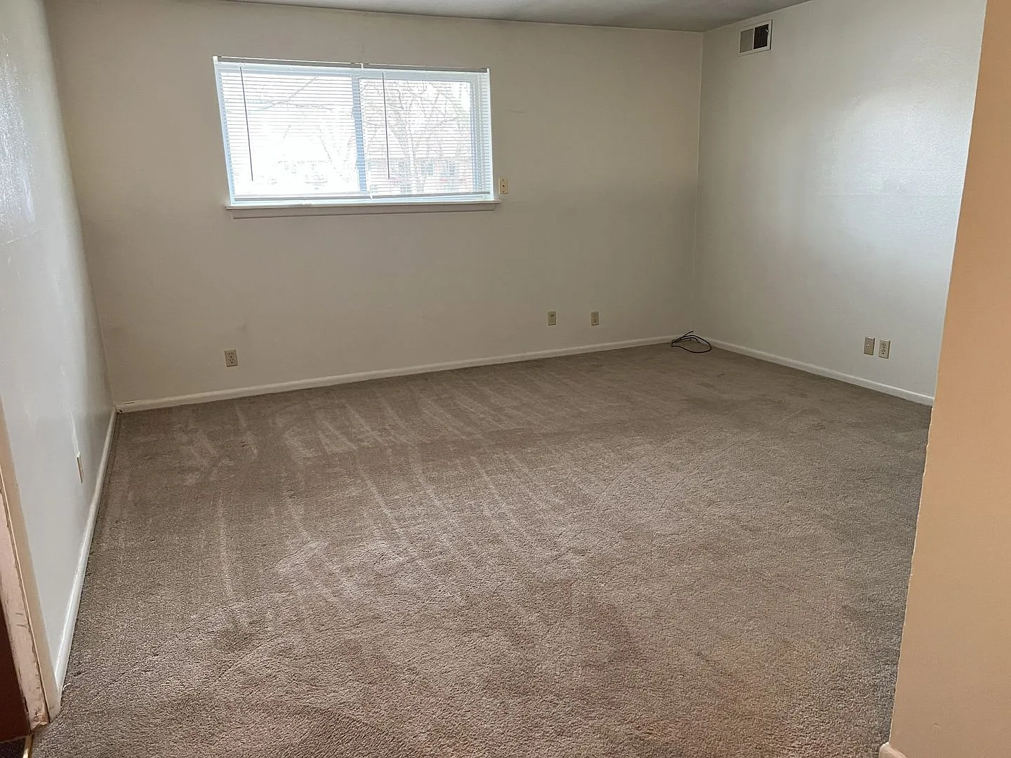 Gold Falls Villa Apartments — Photo 3