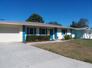 3304 Cambridge Dr W, Bradenton, FL 34205