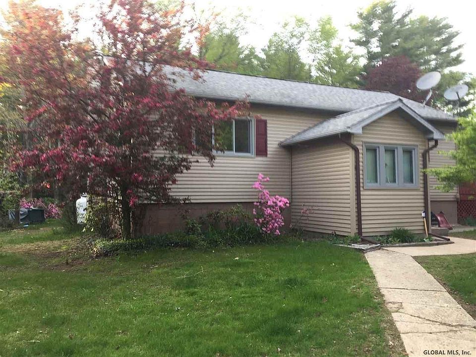 1st image of 25 Allison Dr