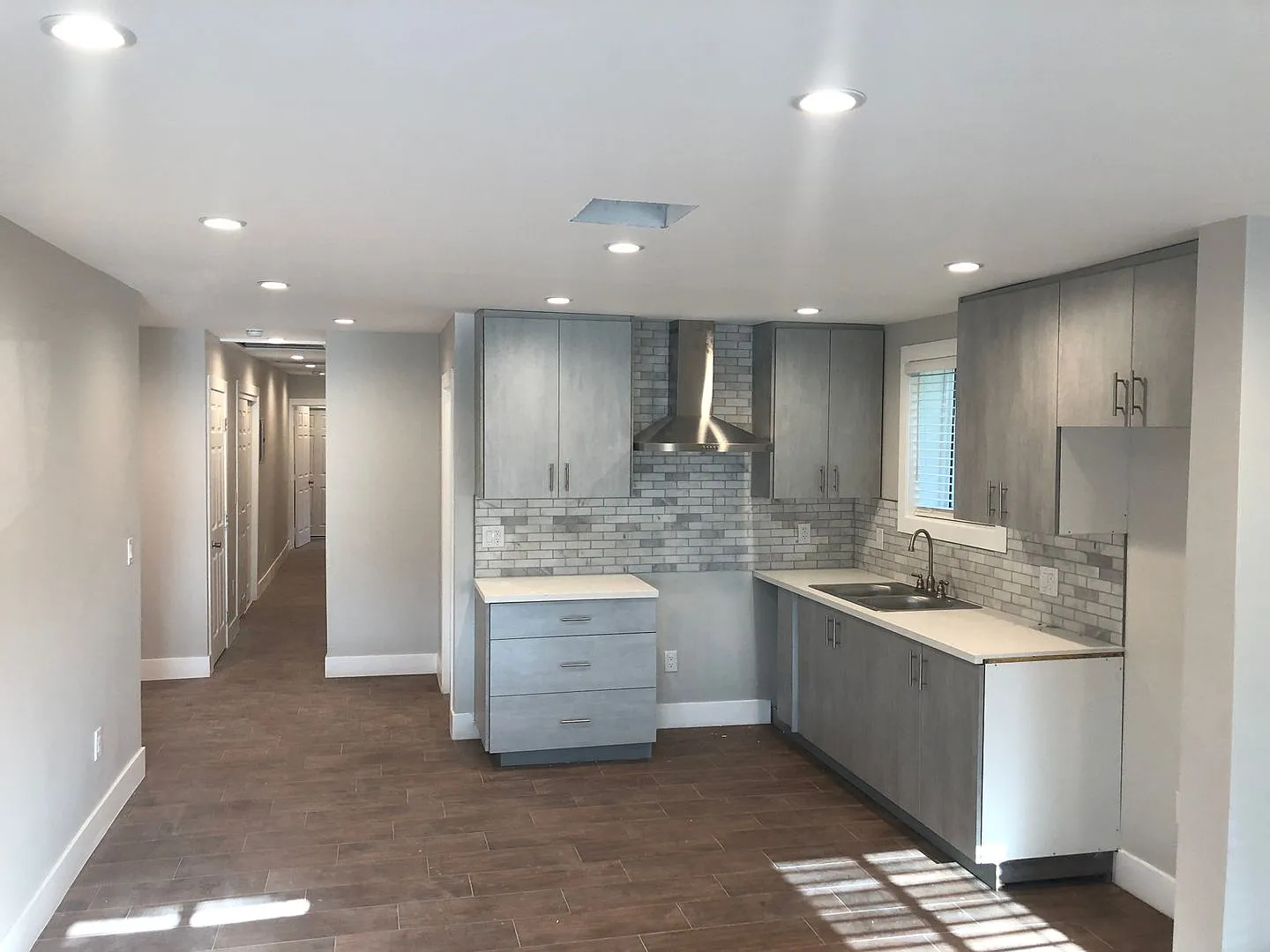 6112 San Pedro Llc — Photo 2