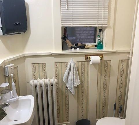 4th image of 1516 E Superior St #1516