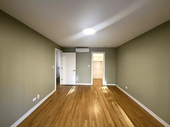 4th image of 34 Saint Johns Pl #1