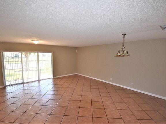 2nd image of 1012 Arezzo Cir