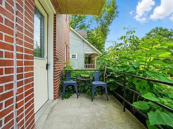 5th image of 4344 Kirby Ave
