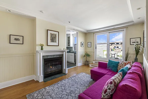 Sold by Compass | media 2