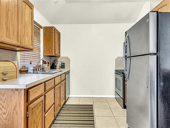 5th image of 1307 S Prospect Cir