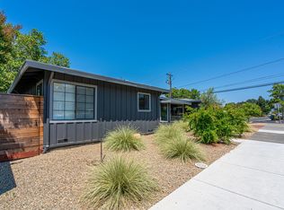 833 Pordon Ln, Healdsburg, CA 95448