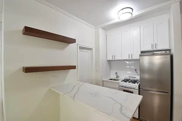 Rented by (Legacy) NY Quality Living Uptown | media 6