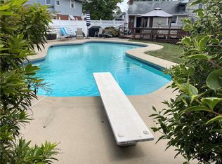 3117 Easthill Dr, Bethlehem, PA 18017