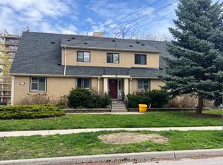 425 Burlington Ave #4, Burlington, ON L7S1R3