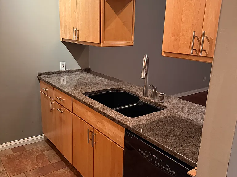 504 Baum St — Photo 12