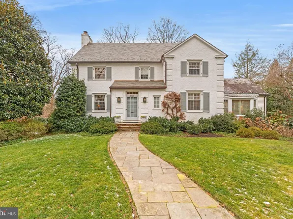 5085 Lowell St NW, Washington, DC 20016