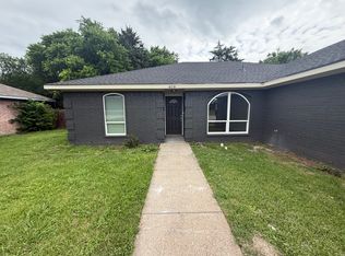 408 Sorrel Ln, Red Oak, TX 75154