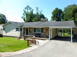110 Northwestern Ave, Beckley, WV 25801