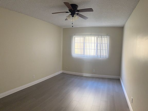 3rd image of 1132 E California Ave APT 3