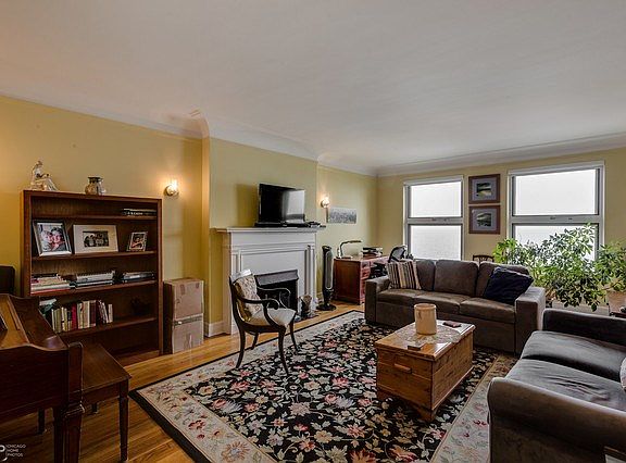 3rd image of 4940 S East End Ave APT 12A