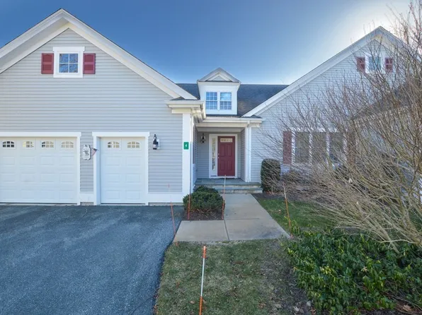 4 Birdie Ct, Lakeville, MA 02347