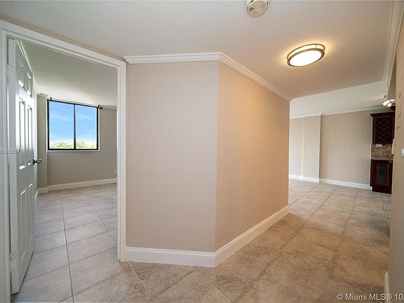 3rd image of 2715 Tigertail Ave Ph 606