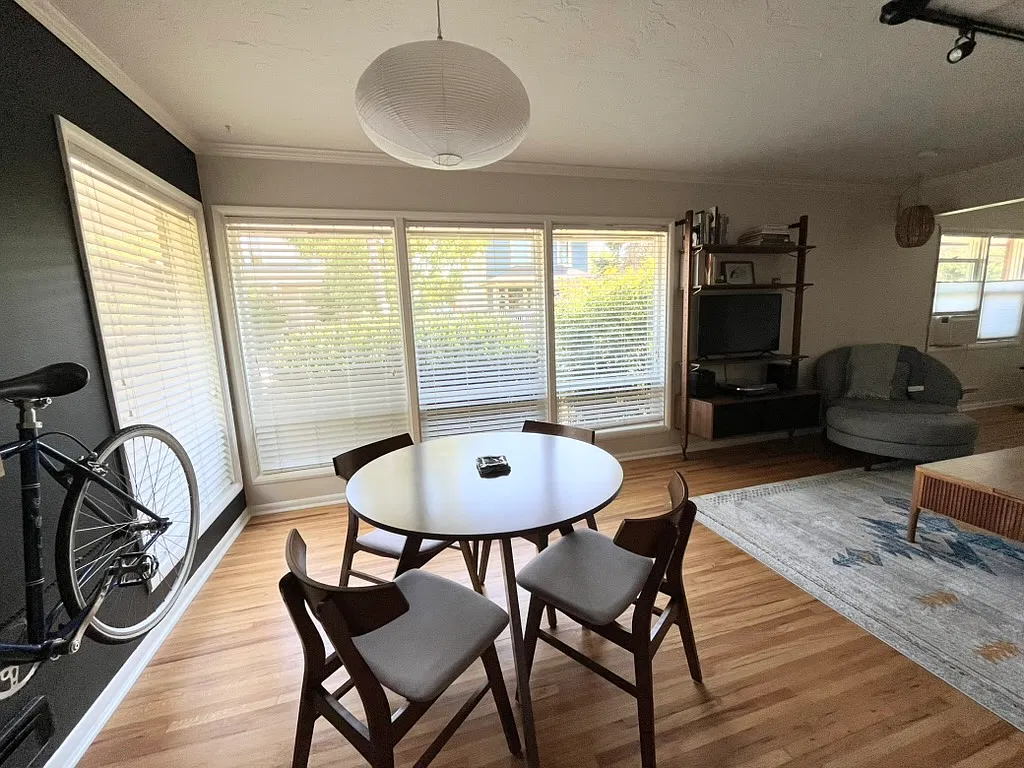 1 bed, 681 sqft, $2,100 — Photo 3