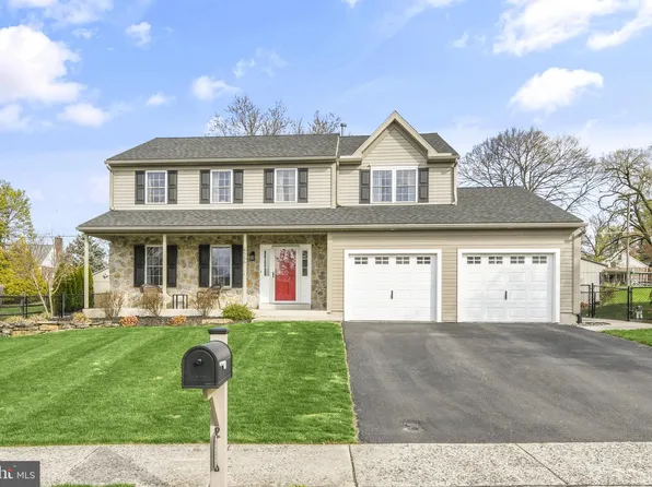 4566 Delmar Dr, Reading, PA 19606