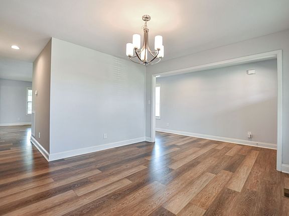 4th image of 1349 Harmon Ln
