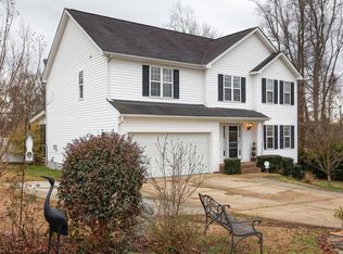 8109 White Star Dr, Fuquay Varina, NC 27526