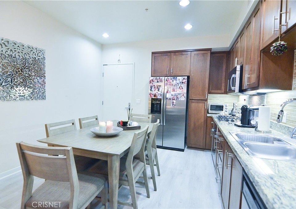 21301 Erwin St Woodland Hills, CA, 91367 Apartments for Rent Zillow