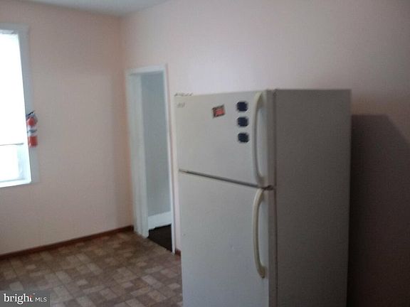 2nd image of 29 N Wycombe Ave