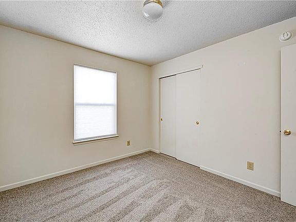 3rd image of 2207 Westmere Dr