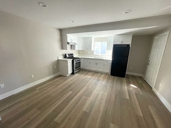 3rd image of 4490 N Banner Dr #6