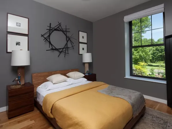 123 Parkside Avenue image 8 of 20