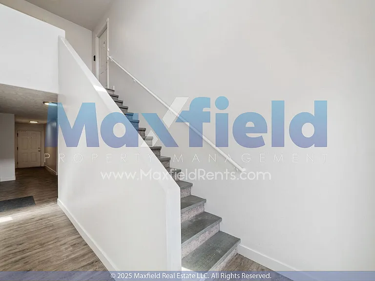 2737 E 750 N #4 — Photo 3