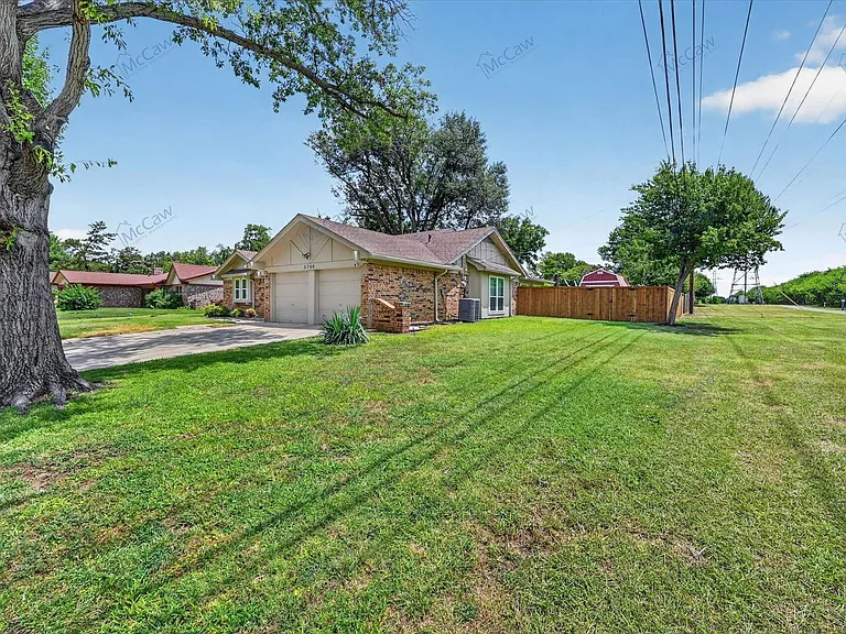 5708 Stone Dr — Photo 2