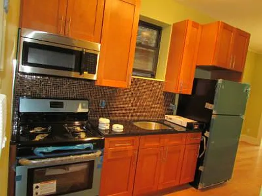 Rented by Urban Realty NYC | media 79