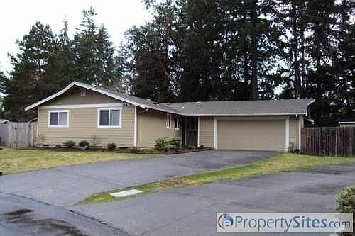 1st image of 9415 Columbine Cir W