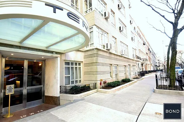 Rented by Bond New York | media 36