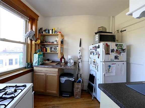 2nd image of 79 Hancock St #10