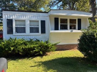 433 Mill Rd UNIT 57, Calverton, NY 11933