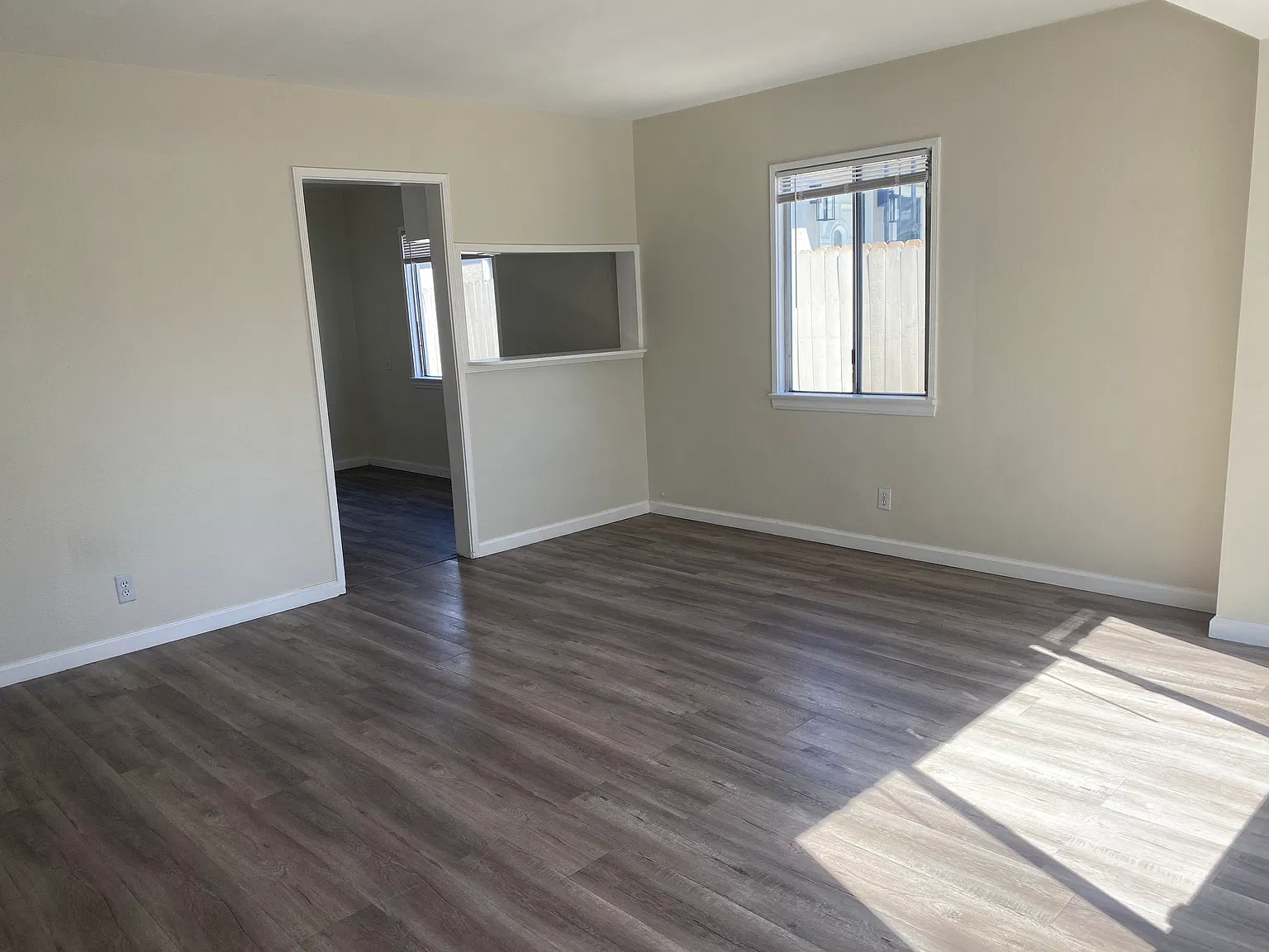 2 bed, 812 sqft, $2,695 — Photo 2