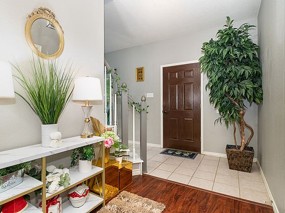 3rd image of 1703 Hightimber Ln
