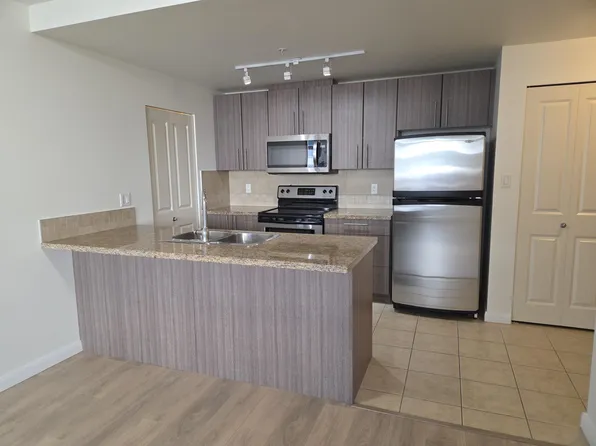 898 Carnarvon St #1005, New Westminster, BC V3M 0C3